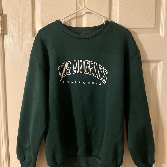 Sweaters - Los Angeles California Green Sweater Women’s Large